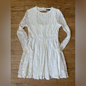 Ina lace dress with keyhole back medium